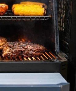 Masterbuilt Gravity Series® 800 Digital Charcoal Griddle + Grill + Smoker Grills