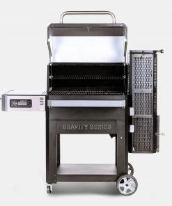 Masterbuilt Gravity Series® 1050 Digital Charcoal Grill + Smoker Grills