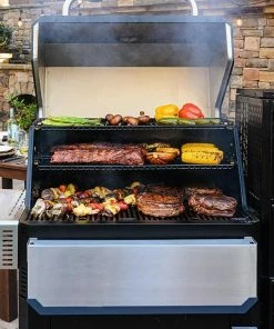 Masterbuilt Gravity Series® 1050 Digital Charcoal Grill + Smoker Grills