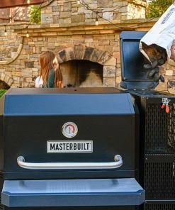 Masterbuilt Gravity Series® 1050 Digital Charcoal Grill + Smoker Grills